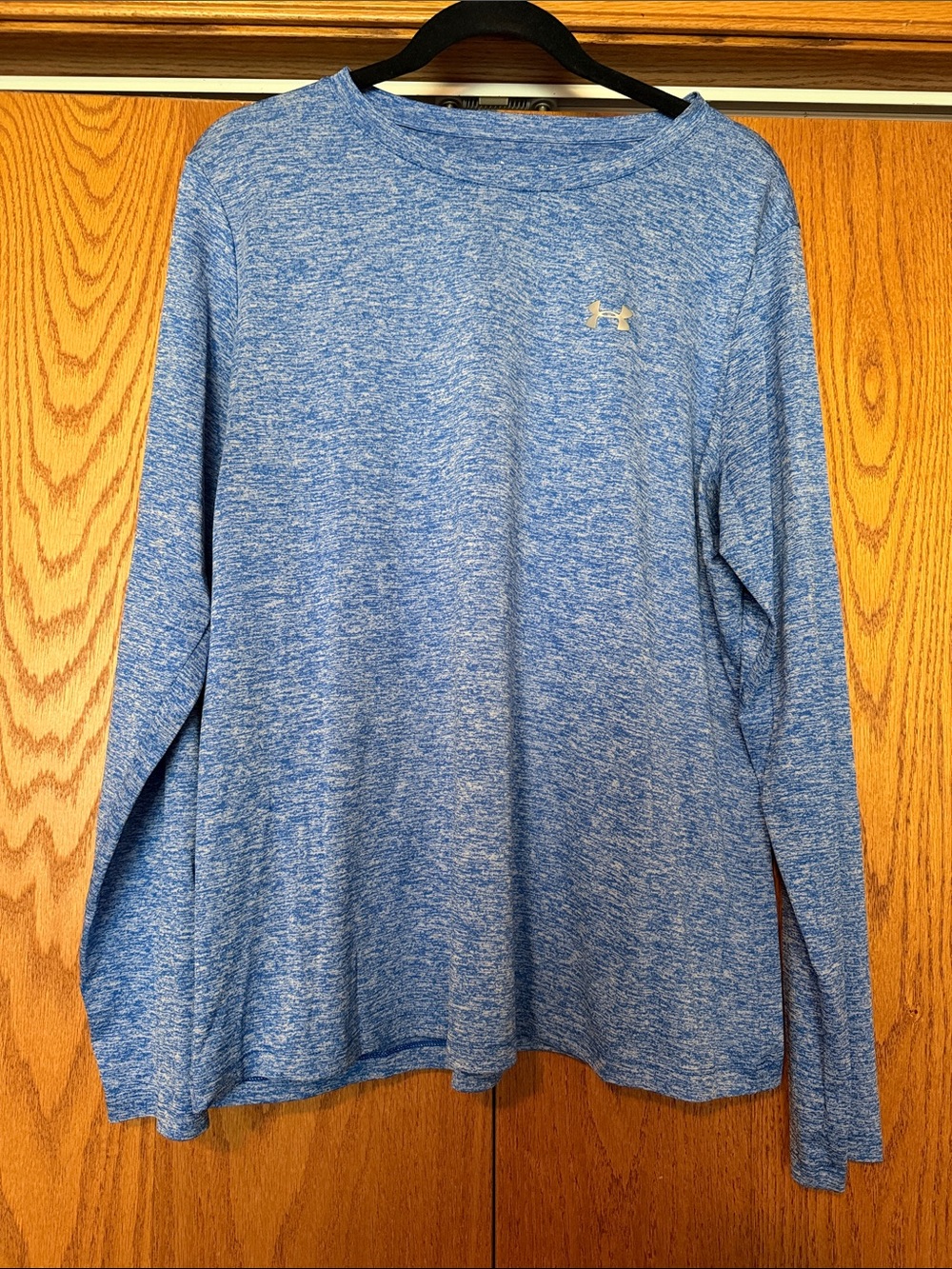 Under Armour Heathered Light Blue Long Sleeve Top